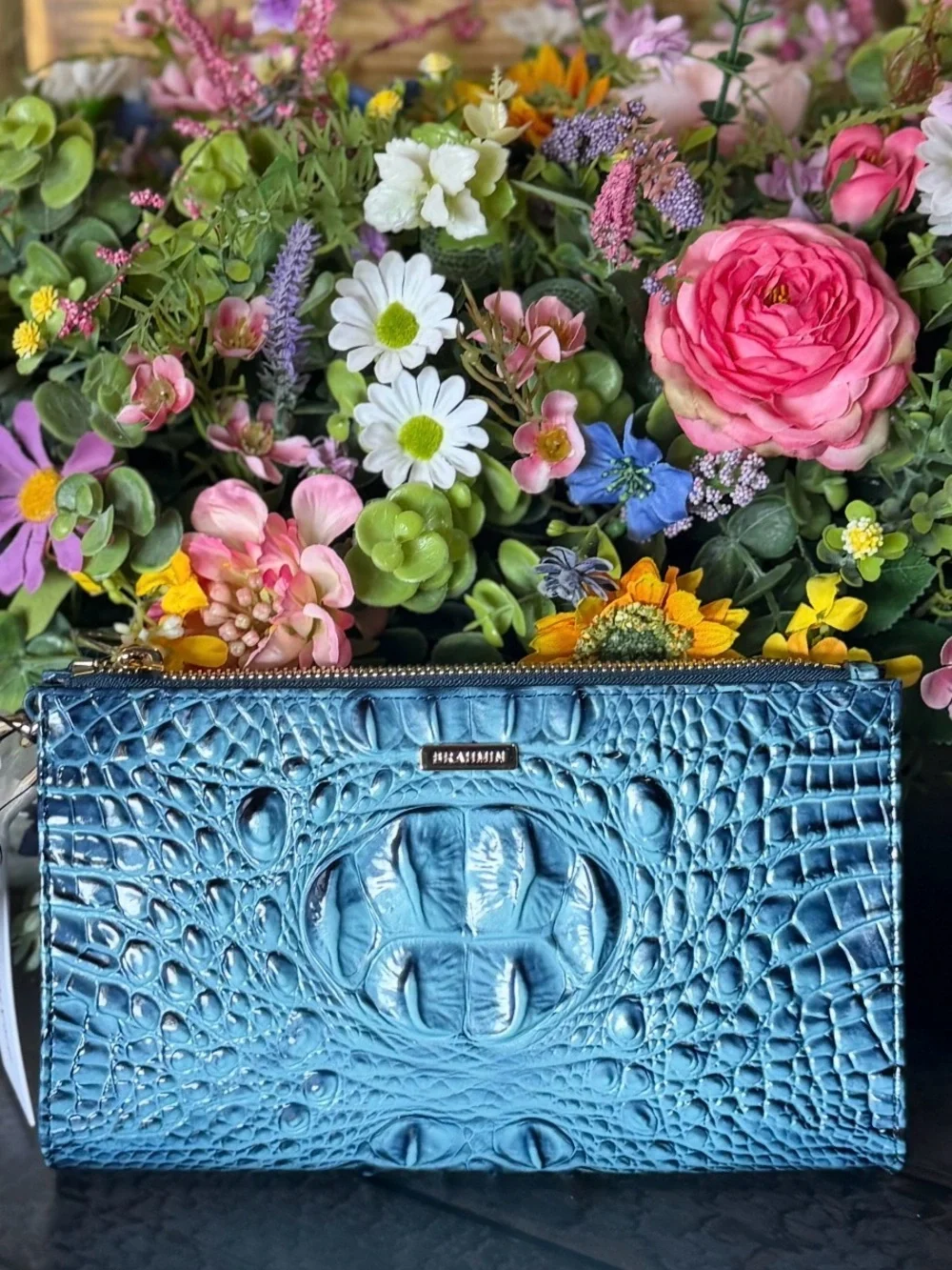 HTF Brahmin Adia Retro BLUE 2x EYES Wristlet Clutch Wallet NWT SIMILAR TO DAISY